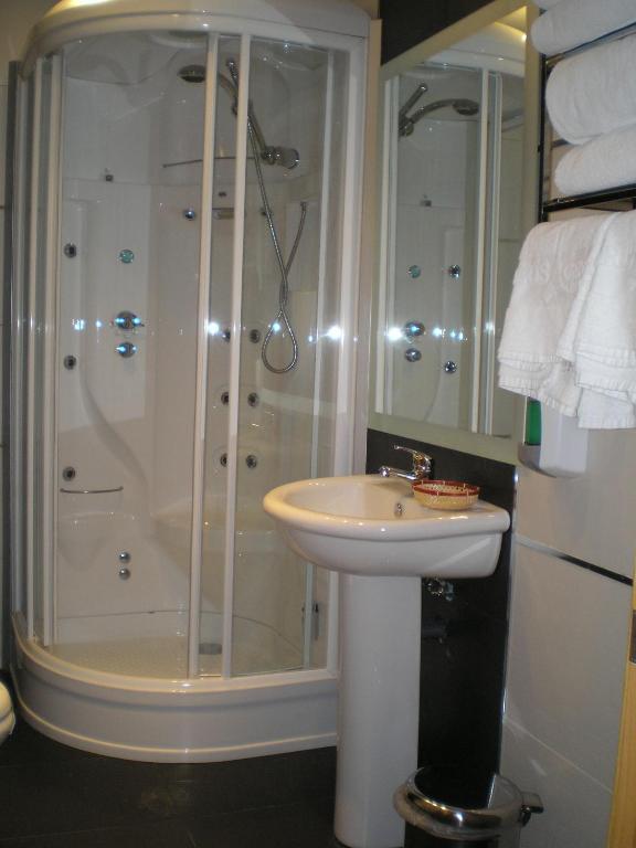 Apartamentos Plaza Espana Deluxe Saragossa Exterior foto